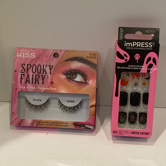 2-Piece Bundle of Halloween-Themed Accessories - Eyelashes & Press-on Nails NWT - Picture 1 of 10